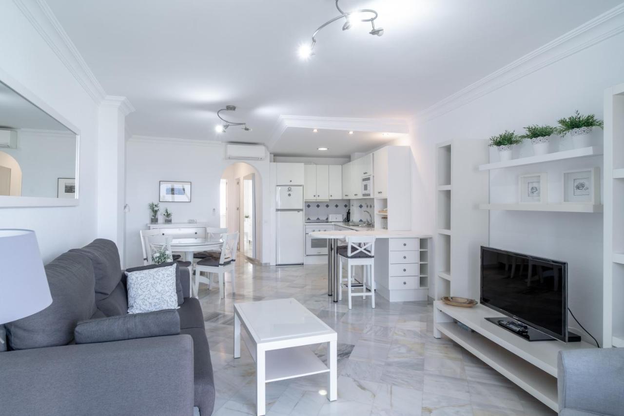 Stella Maris B Casasol Apartments نيرخا المظهر الخارجي الصورة