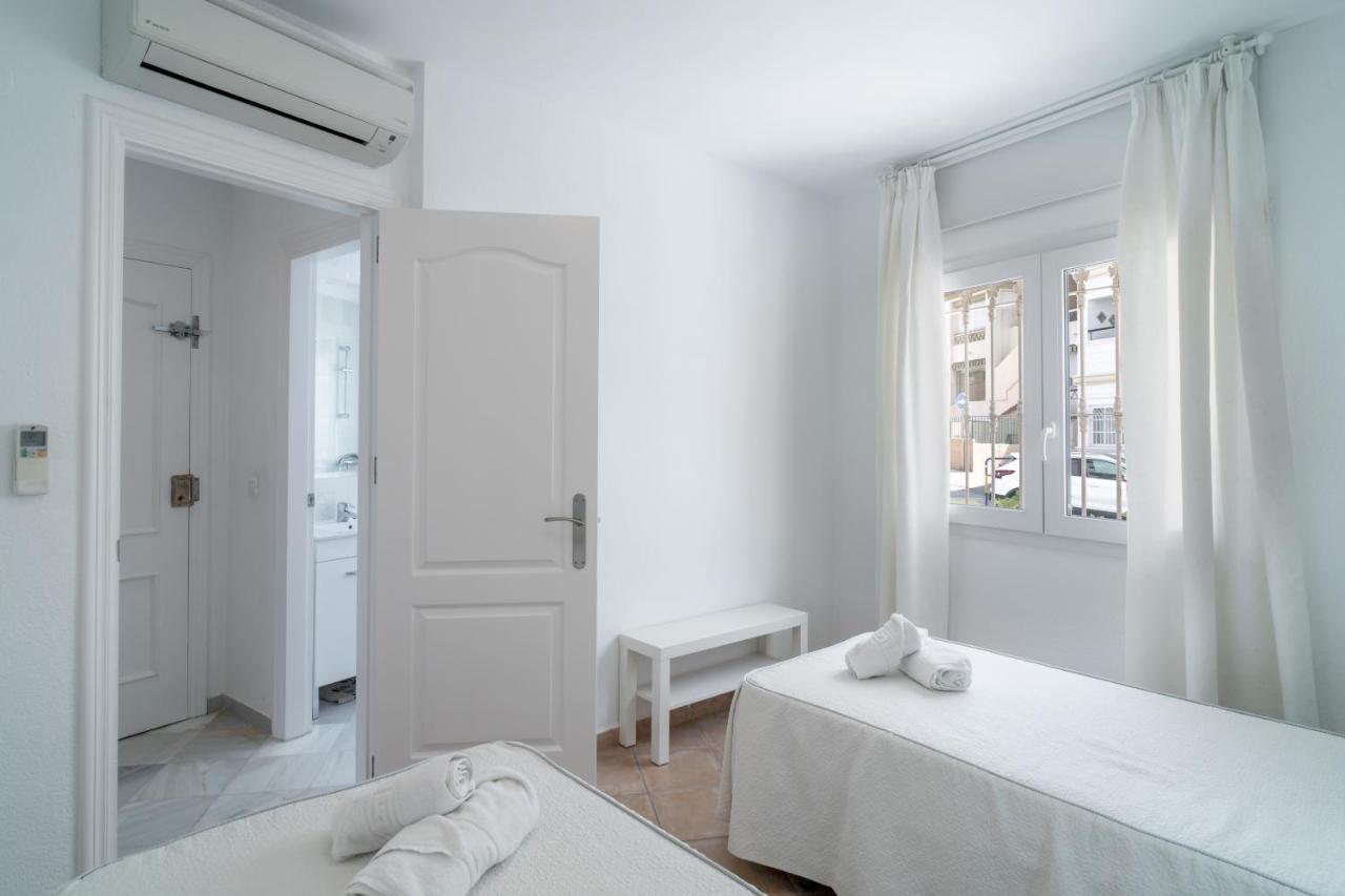 Stella Maris B Casasol Apartments نيرخا المظهر الخارجي الصورة